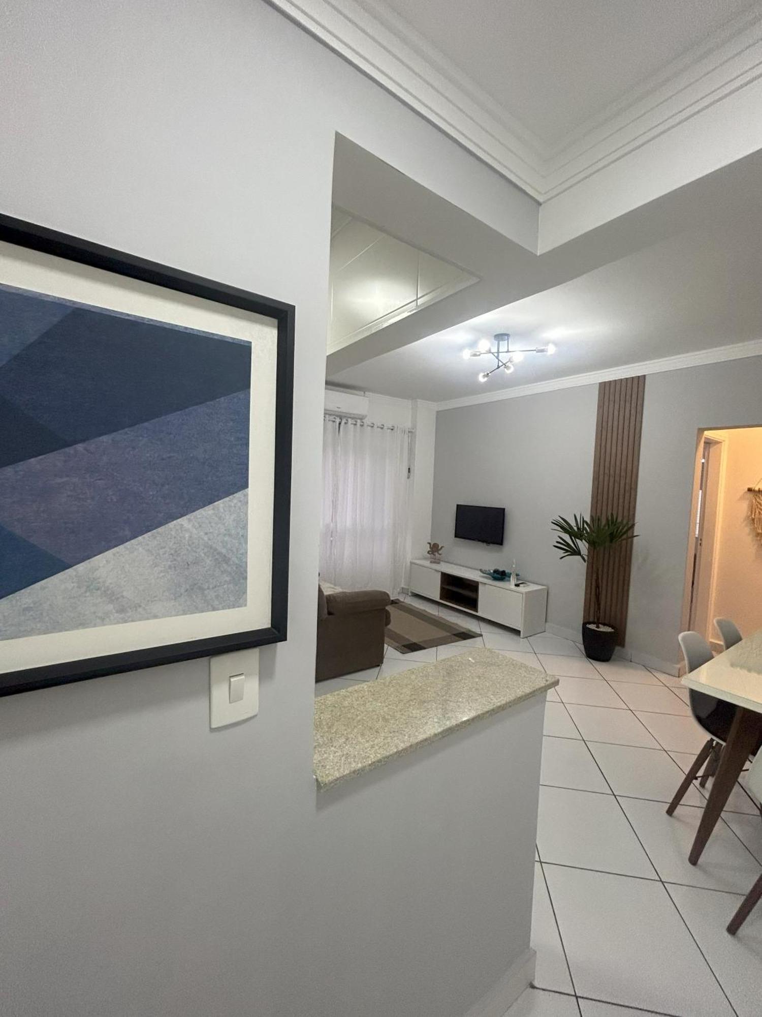 Apartamento Em Santos No Gonzaga Em Frente A Praia Exterior photo