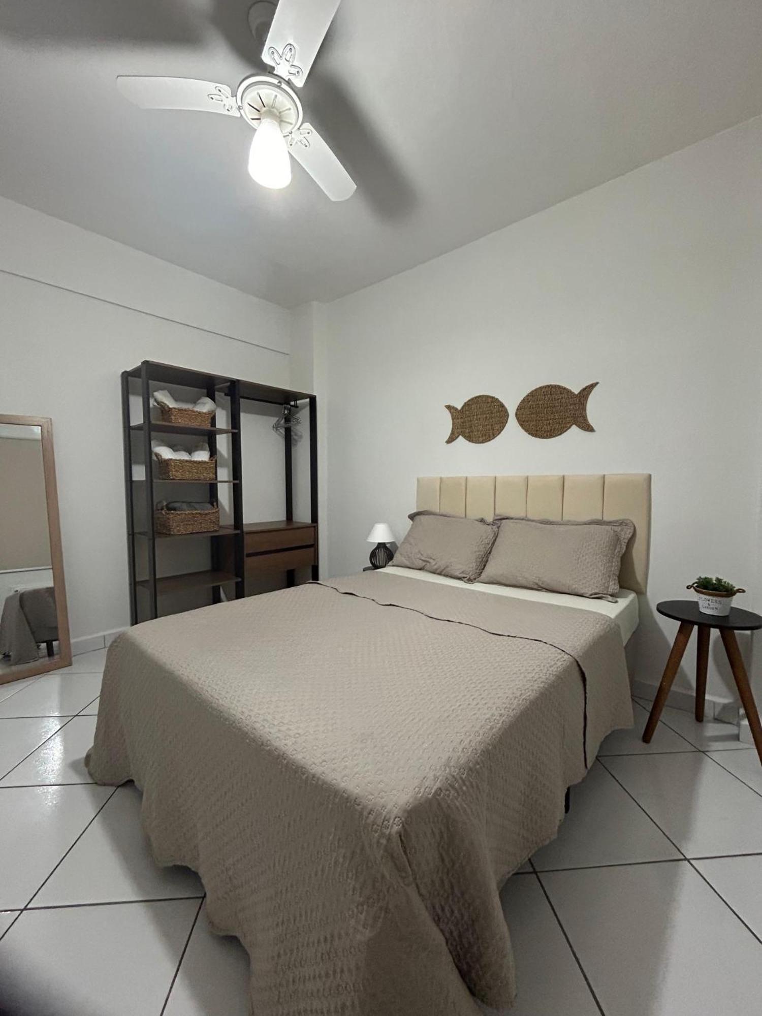 Apartamento Em Santos No Gonzaga Em Frente A Praia Exterior photo